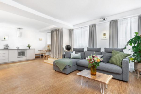 Stylish Apartment With Home Cinema, 2-min Tram